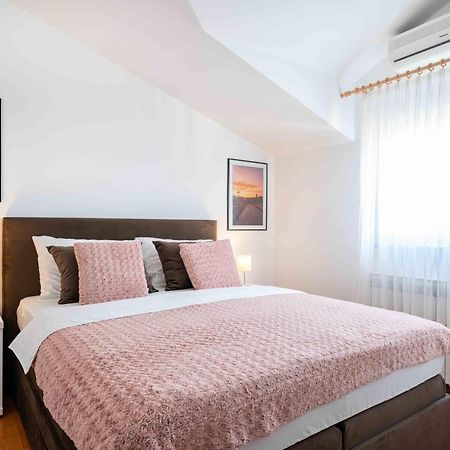 Apartments Valentino فوديس المظهر الخارجي الصورة