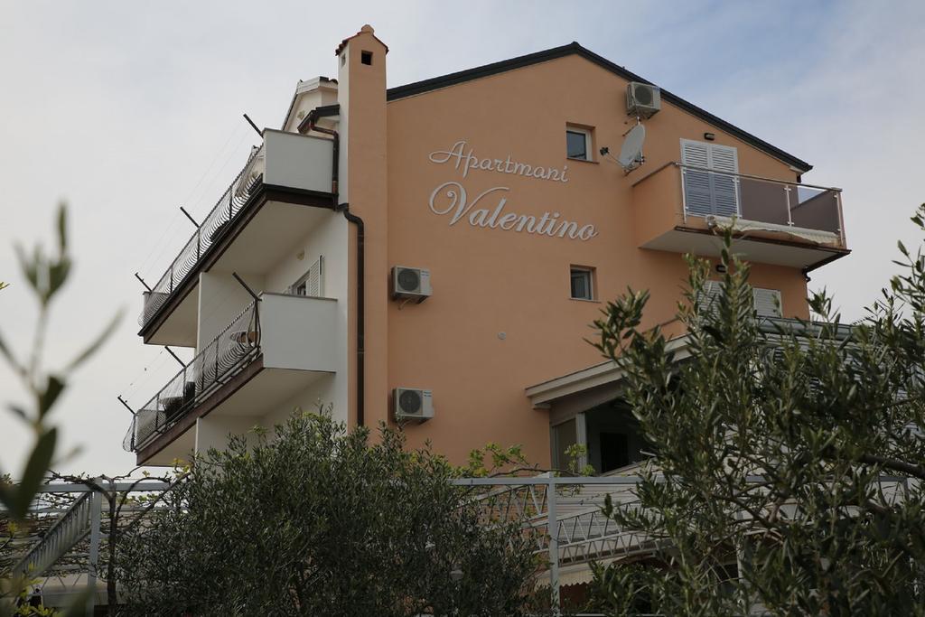 Apartments Valentino فوديس المظهر الخارجي الصورة