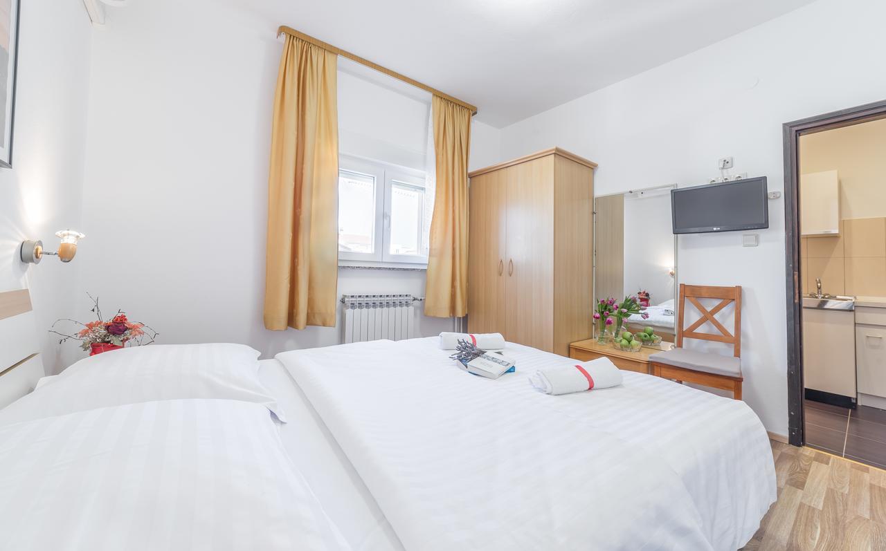 Apartments Valentino فوديس المظهر الخارجي الصورة